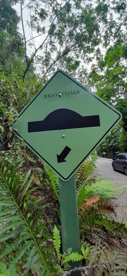 Placas indicativas — 13