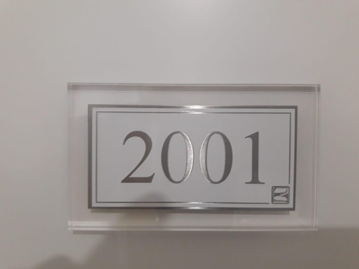Placas indicativas — 17