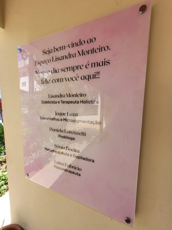 Placas indicativas — 18